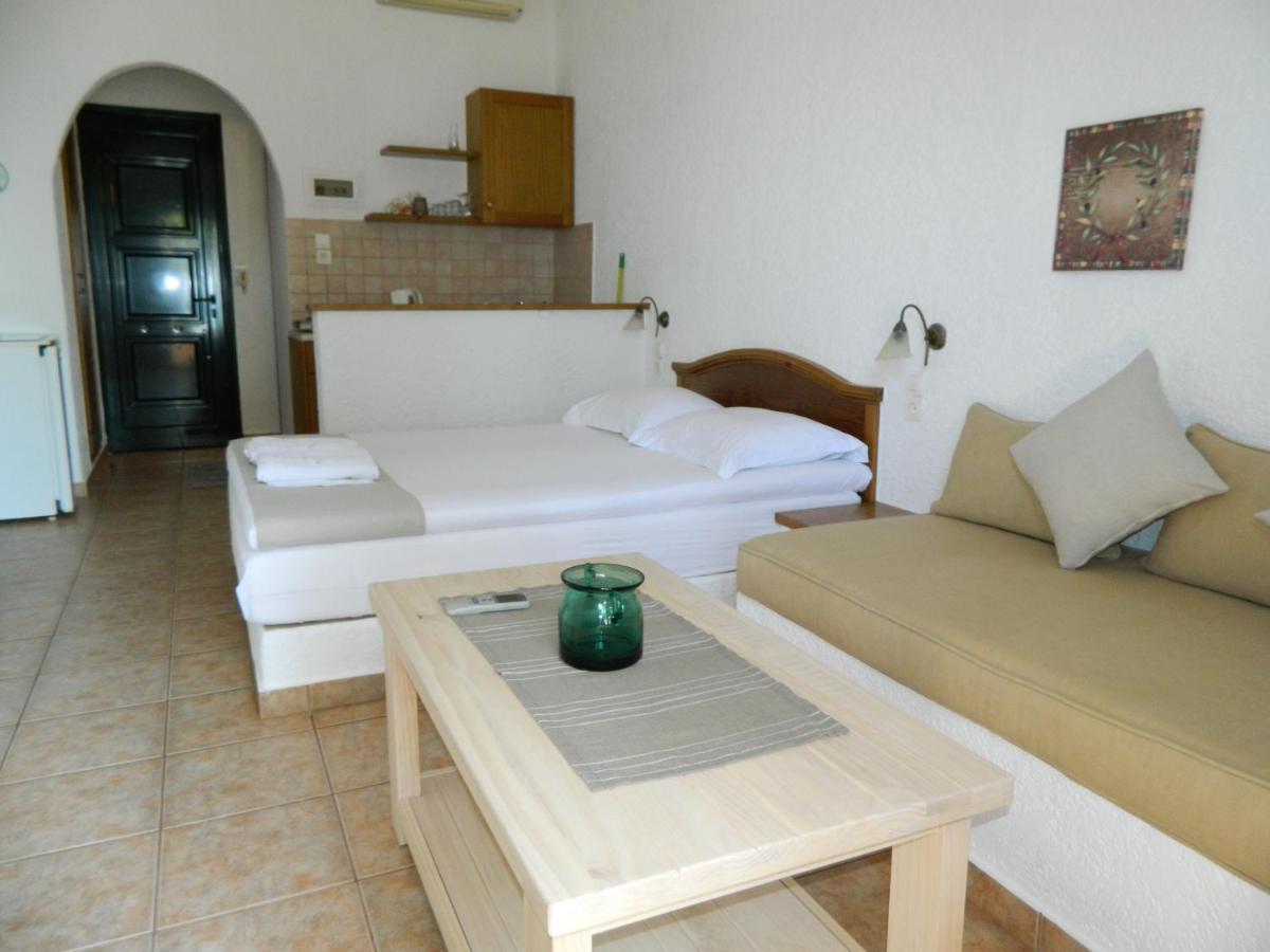 Villa Plori Makrýgialos Kamer foto